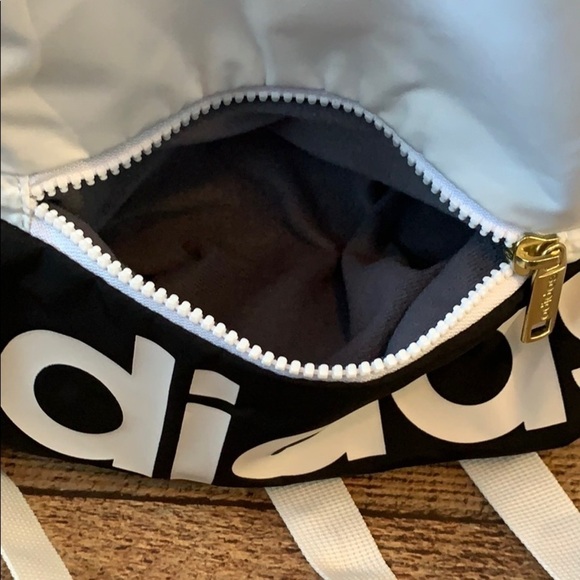 🆕 Adidas Black/White Backpack NWT final mark down - Picture 3 of 6